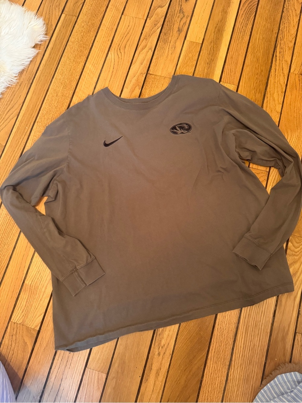 Nike Olive Missouri Tigers Salute to Service Long Sleeve T-Shirt